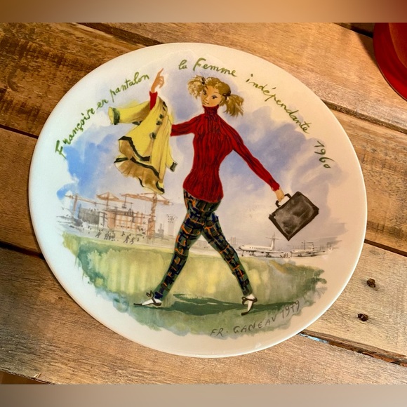 🔥Limoges “Women of the Century” Collector Plate 1979 - Francoise 1960🔥 - Picture 1 of 6